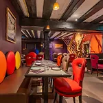 Le B. Suites, & Restaurant Bed & Breakfast