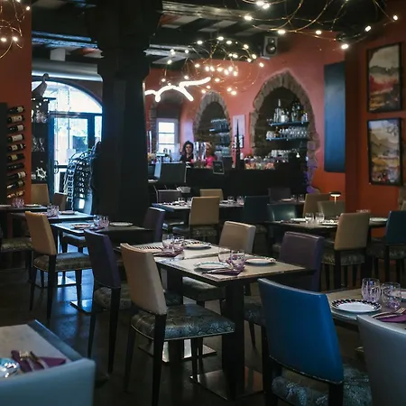 Bed & Breakfast Le B. Suites, Chambres & Restaurant