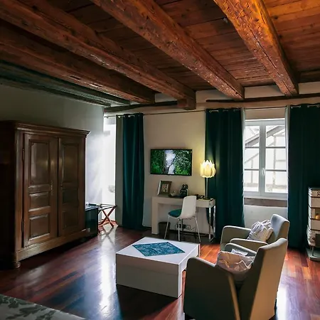 Le B. Suites, & Restaurant Bed & Breakfast