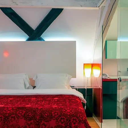 Le B. Suites, Chambres&restaurant Riquewihr