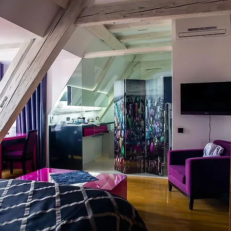 Nocleg ze śniadaniem Le B. Suites, & Restaurant Riquewihr