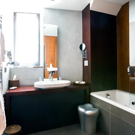 Le B. Suites, & Restaurant Bed & Breakfast
