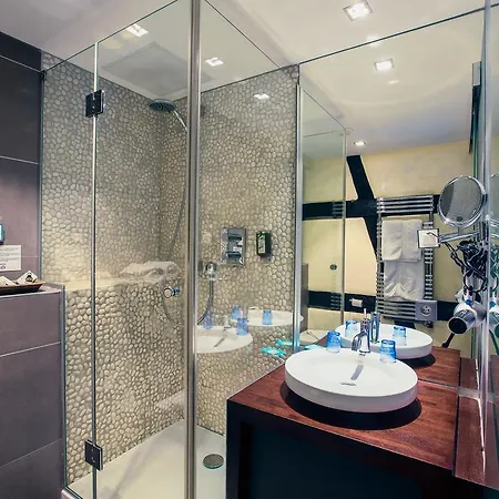 Le B. Suites, & Restaurant Nocleg ze śniadaniem