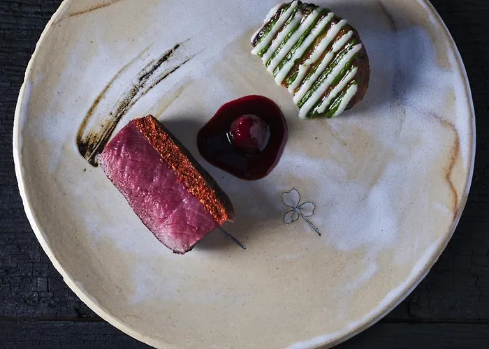 Le B. Suites, Chambres & Restaurant Bed & Breakfast