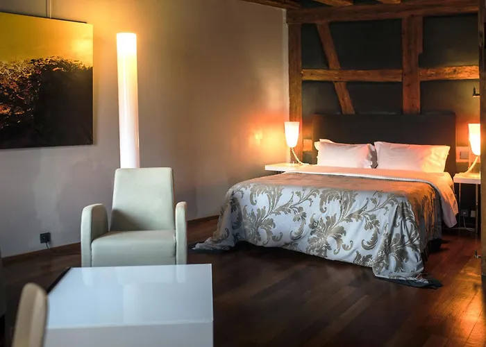 Le B. Suites, Chambres & Restaurant Bed & Breakfast Riquewihr