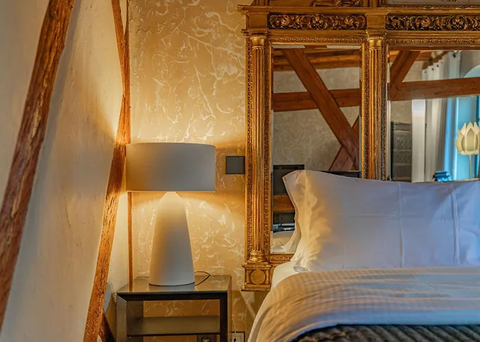 Le B. Suites, & Restaurant 4*