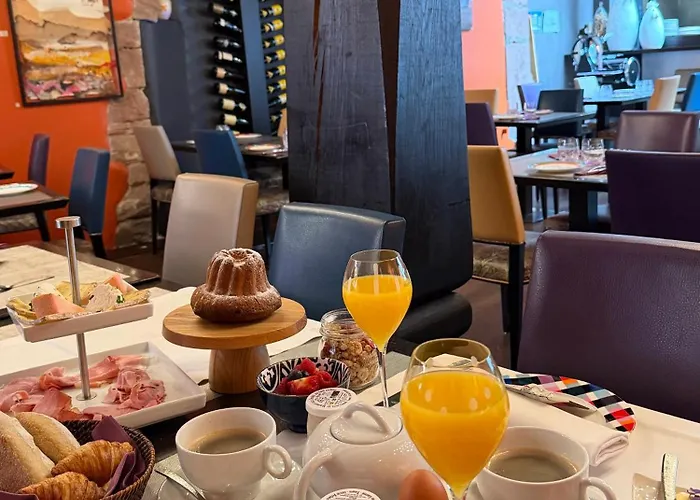 Le B. Suites, & Restaurant 리크위르